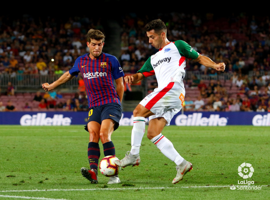صور مباراة : برشلونة - ألافيس 3-0 ( 18-08-2018 ) W_900x700_18224719_q3a6615
