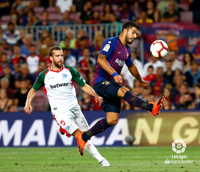 صور مباراة : برشلونة - ألافيس 3-0 ( 18-08-2018 ) W_900x700_18230017_b3z9038