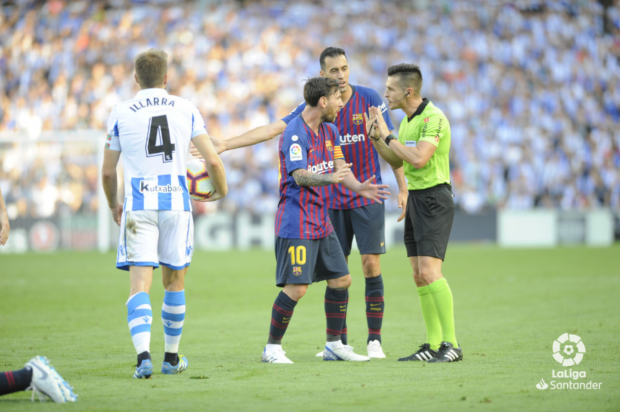 صور مباراة : ريال سوسيداد - برشلونة 1-2 ( 15-09-2018 ) W_900x700_1518110883