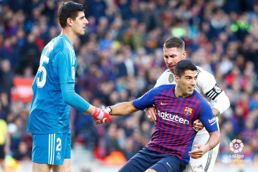 صور مباراة : برشلونة - ريال مدريد 5-1 ( 28-10-2018 )  W_900x700_28164343img_0133