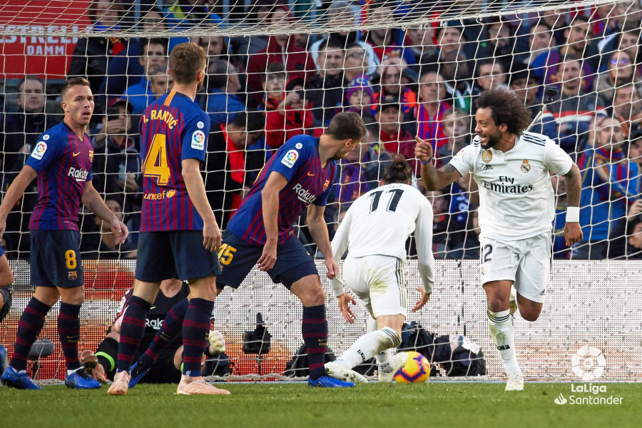 صور مباراة : برشلونة - ريال مدريد 5-1 ( 28-10-2018 )  W_900x700_28174001bar-mad20181565