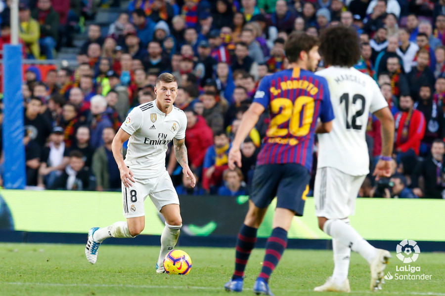 صور مباراة : برشلونة - ريال مدريد 5-1 ( 28-10-2018 )  W_900x700_28174106img_5571