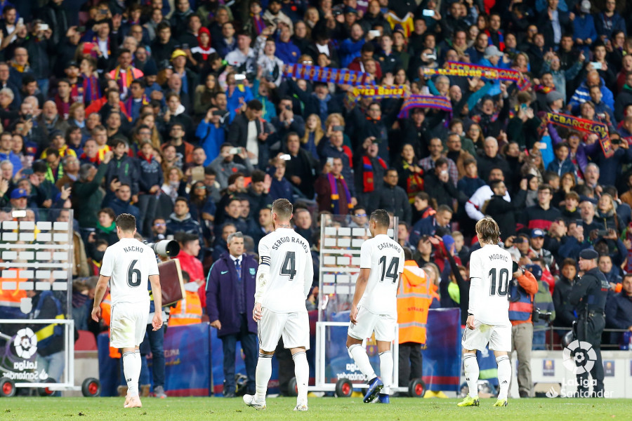 صور مباراة : برشلونة - ريال مدريد 5-1 ( 28-10-2018 )  W_900x700_28181220img_5936
