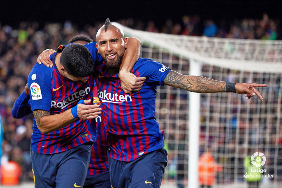 صور مباراة : برشلونة - ريال مدريد 5-1 ( 28-10-2018 )  W_900x700_28190042bar-mad20182400