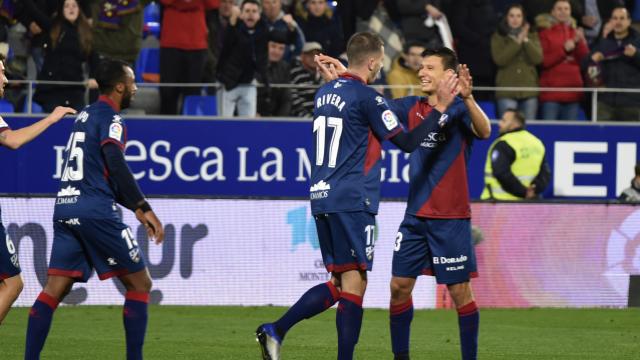 El Huesca celebra un tanto ante el Levante (Foto: LaLiga).