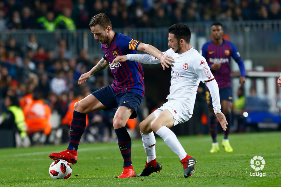 صور مباراة : برشلونة - كولتورال ليونيسا 4-1 ( 05-12-2018 ) W_900x700_05221156img_5195