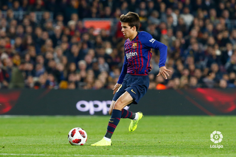 صور مباراة : برشلونة - كولتورال ليونيسا 4-1 ( 05-12-2018 ) W_900x700_05230435img_5481