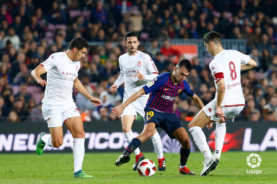 صور مباراة : برشلونة - كولتورال ليونيسا 4-1 ( 05-12-2018 ) W_900x700_05231357img_5642