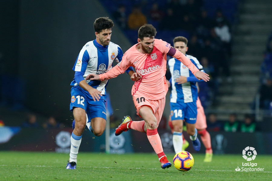 صور مباراة : إسبانيول - برشلونة 0-4 ( 08-12-2018 )  W_900x700_08213131img_6153
