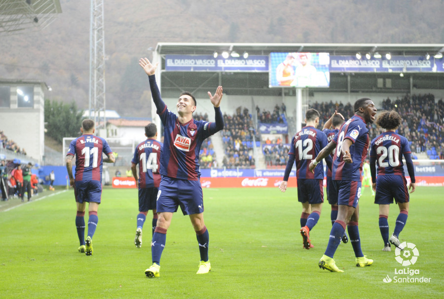 El Eibar celebra uno de los goles ante el Levante en Ipurua (Foto: LaLiga).