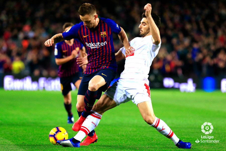 صور مباراة : برشلونة - إيبار 3-0 ( 13-01-2019 )  W_900x700_13184140img_8575