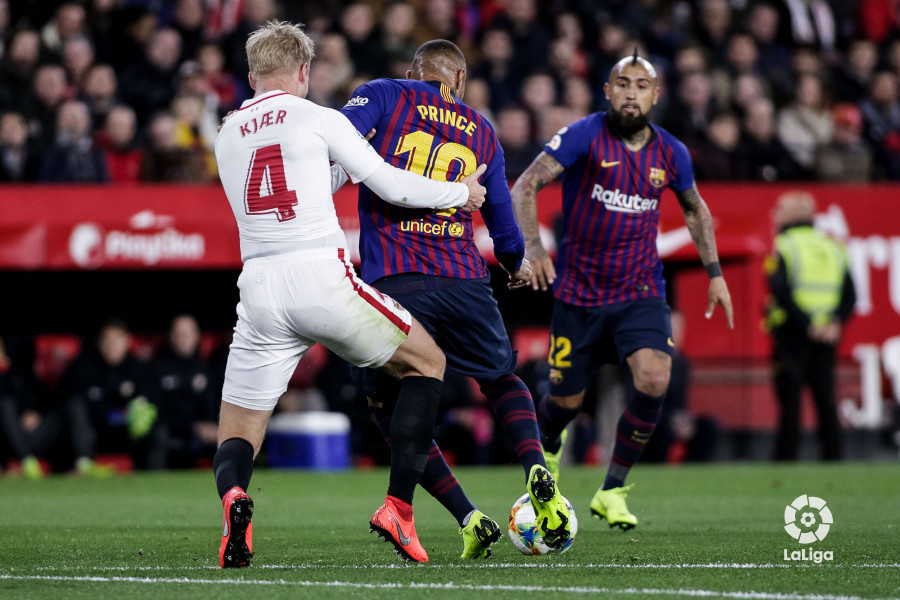 صور مباراة : إشبيلية - برشلونة 2-0 ( 23-01-2019 ) W_900x700_23215503dga_07