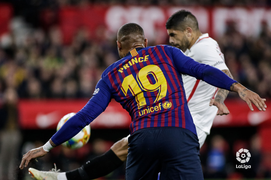 صور مباراة : إشبيلية - برشلونة 2-0 ( 23-01-2019 ) W_900x700_23215505dga_06