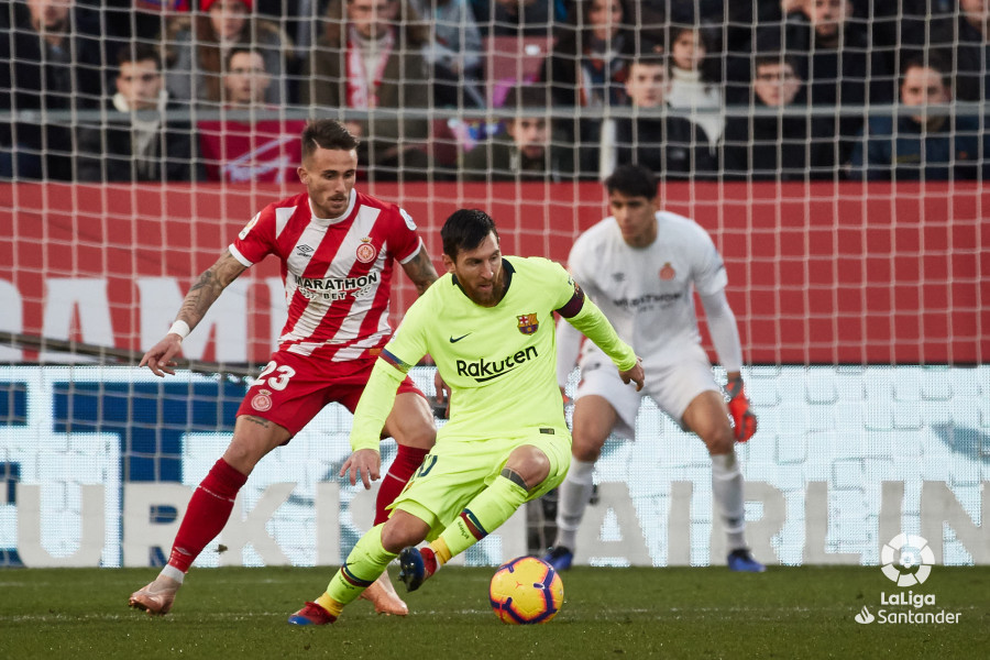 صور مباراة : جيرونا - برشلونة 0-2 ( 27-01-2019 ) W_900x700_27182140girona-bar-a1493