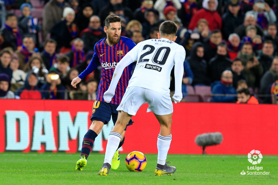 صور مباراة : برشلونة - فالنسيا 2-2 ( 02-02-2019 )  W_900x700_02194149img_9707