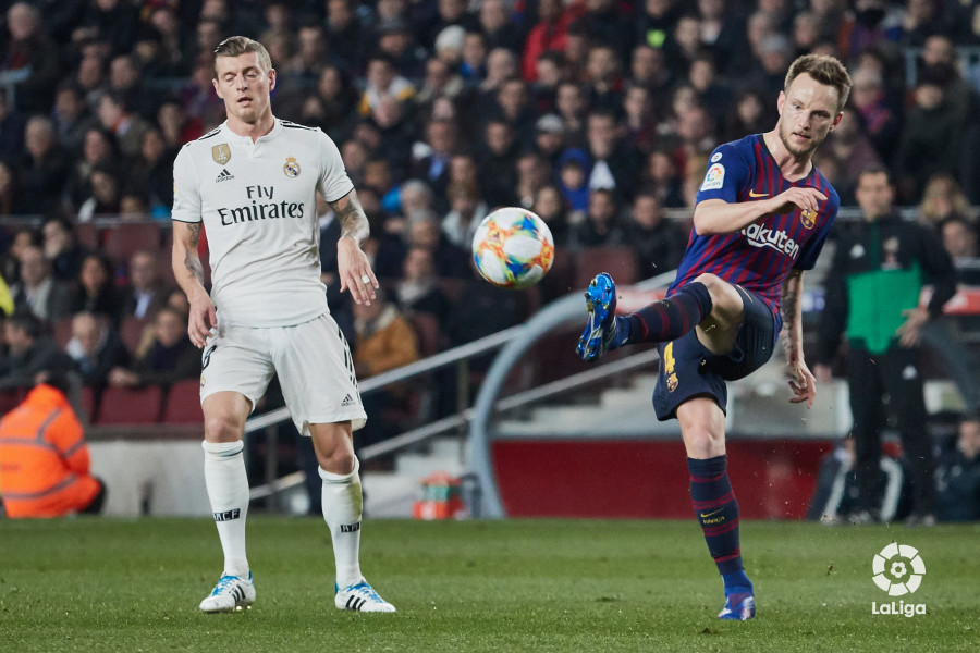 صور مباراة : برشلونة - ريال مدريد 1-1 ( 07-02-2019 )  W_900x700_06214029bar-rmadridsemofinalcopaida0882