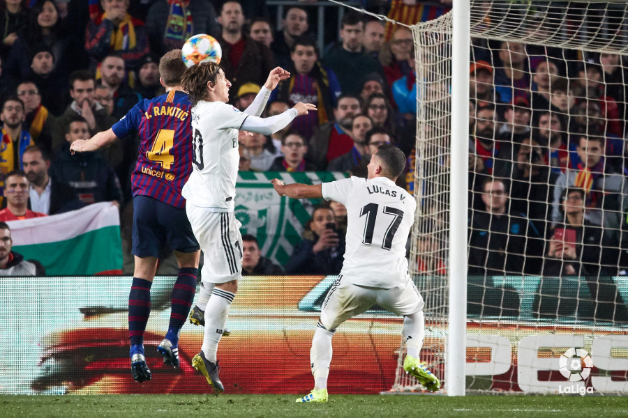 صور مباراة : برشلونة - ريال مدريد 1-1 ( 07-02-2019 )  W_900x700_06215447bar-rmadridsemofinalcopaida1099