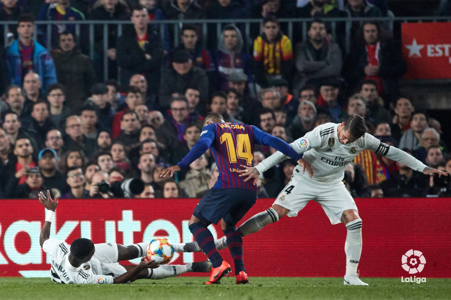 صور مباراة : برشلونة - ريال مدريد 1-1 ( 07-02-2019 )  W_900x700_06220652bar-rmadridsemofinalcopaida1186