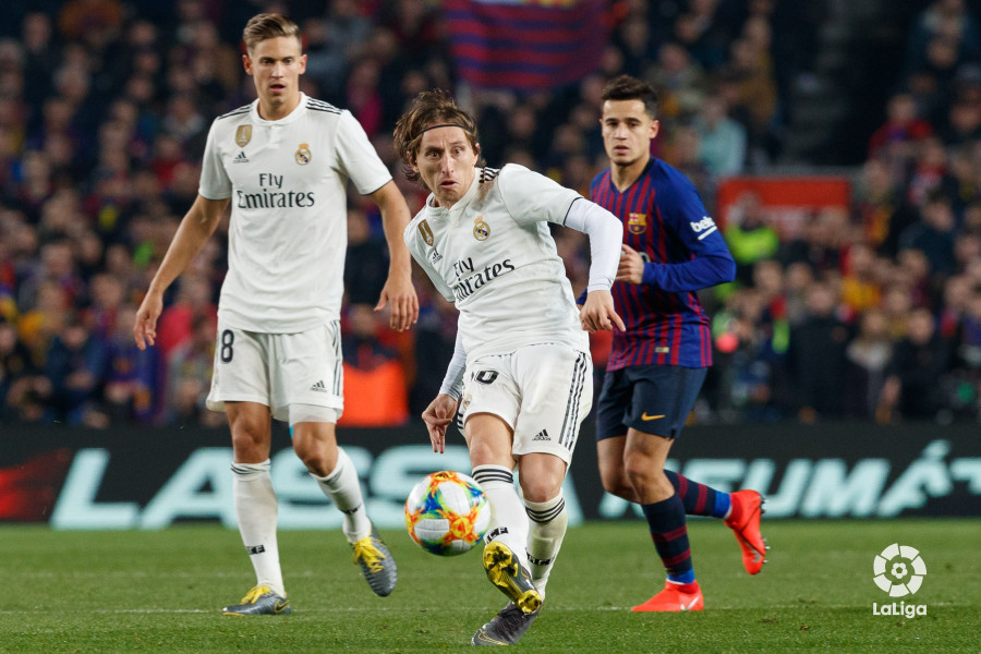 صور مباراة : برشلونة - ريال مدريد 1-1 ( 07-02-2019 )  W_900x700_06224739_rz_1036
