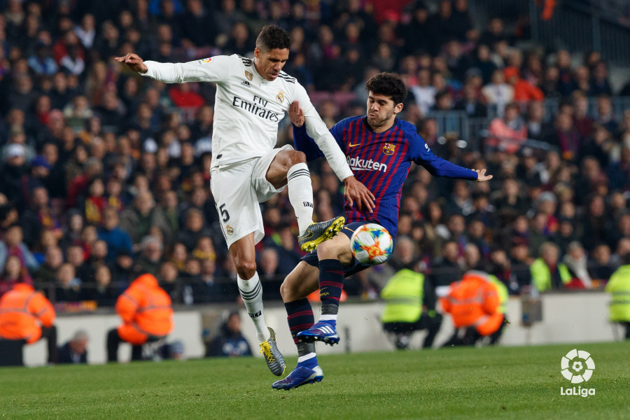 صور مباراة : برشلونة - ريال مدريد 1-1 ( 07-02-2019 )  W_900x700_06231014_rz_1813