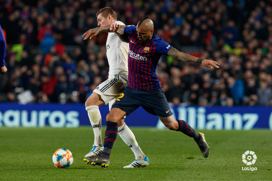 صور مباراة : برشلونة - ريال مدريد 1-1 ( 07-02-2019 )  W_900x700_06231023_rz_2023
