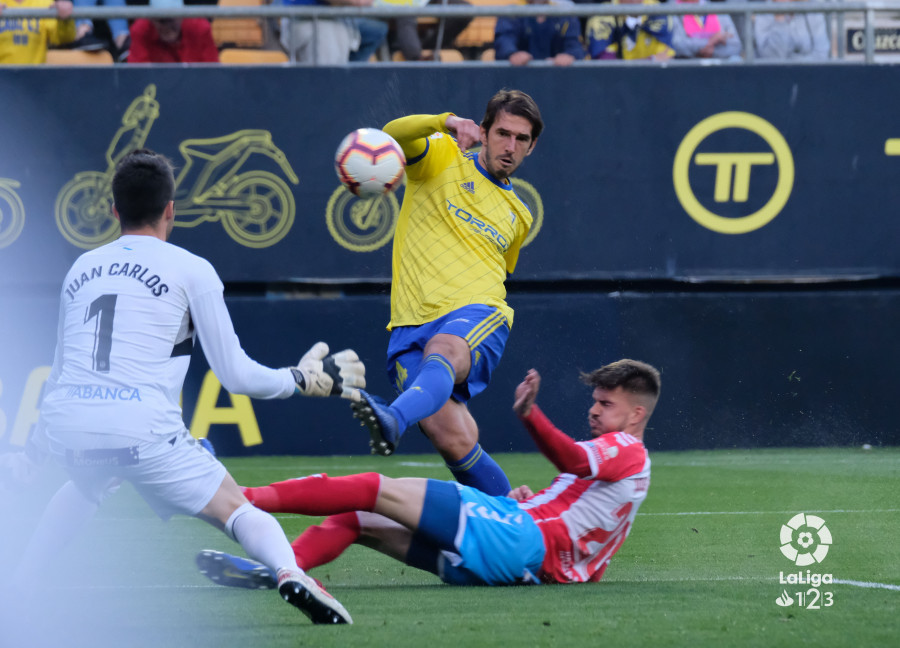 Dejan Lekic, en el Cádiz-Lugo (Foto: LaLiga).