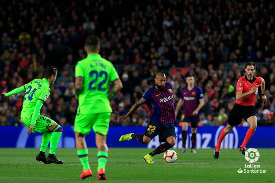 صور مباراة : برشلونة - ليفانتي 1-0 ( 27-04-2019 )  W_900x700_27210146img_3621