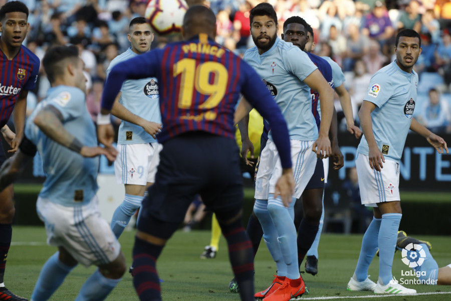 صور مباراة : سيلتا فيغو - برشلونة 2-0 ( 04-05-2019 ) W_900x700_042050555edfac4d-17bb-491b-9526-3326562b2622
