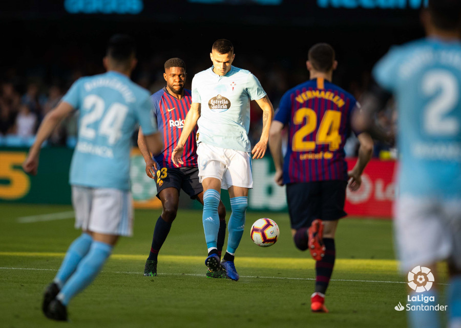صور مباراة : سيلتا فيغو - برشلونة 2-0 ( 04-05-2019 ) W_900x700_04205600lrv20190504-07