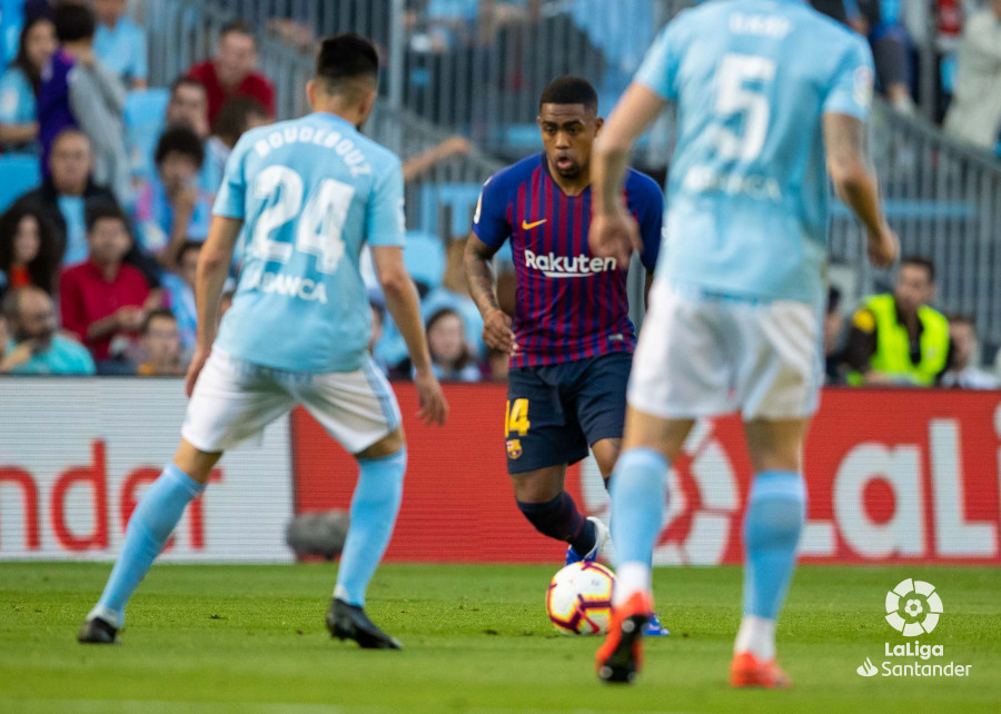 صور مباراة : سيلتا فيغو - برشلونة 2-0 ( 04-05-2019 ) W_900x700_04211640lrv20190504-12